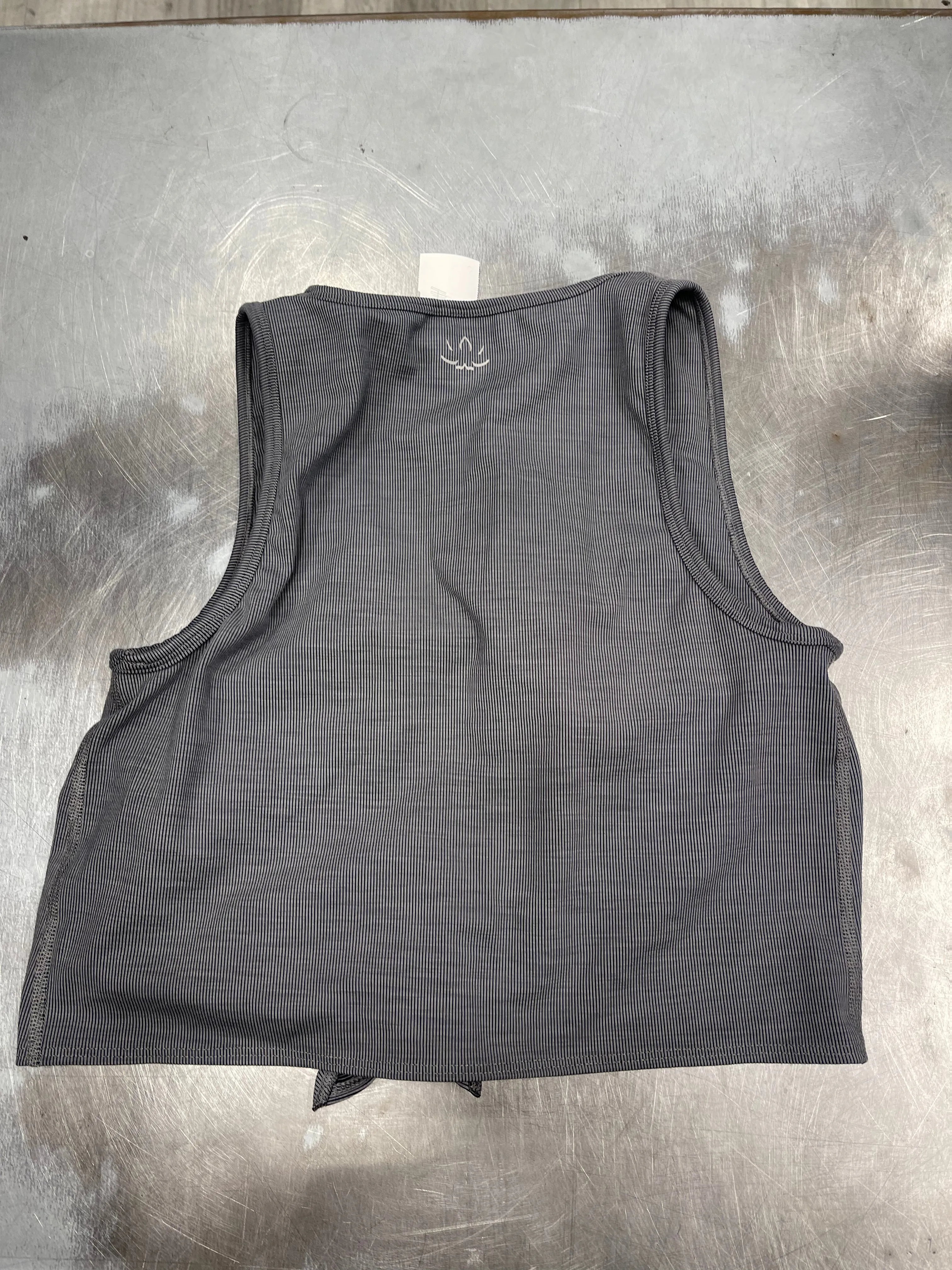 Beyond Yoga Athletic Top Size Medium