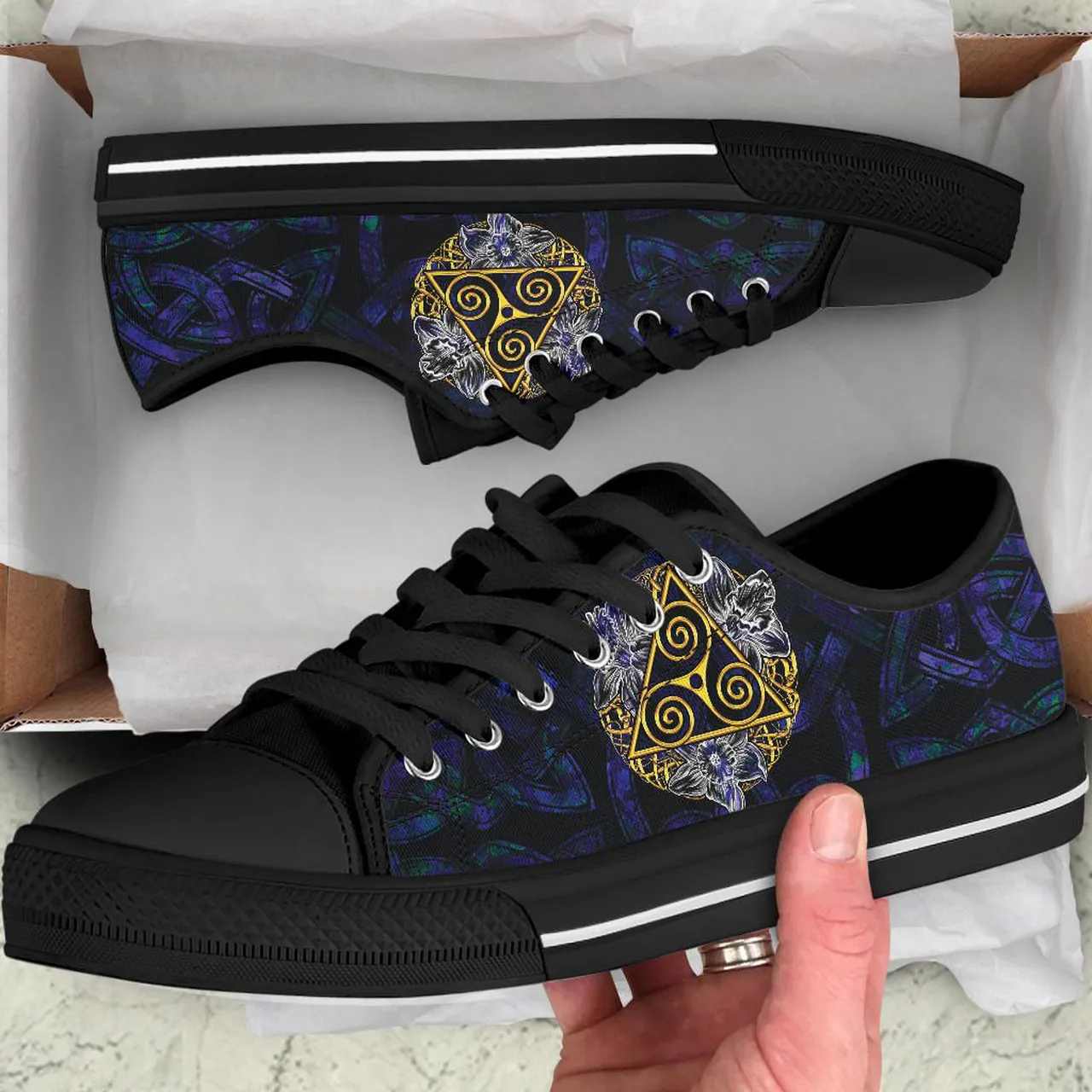 Celtic Triskelion with Daffodil Flowers Irish St Patrick’s Day Converse Sneakers Low Top Shoes