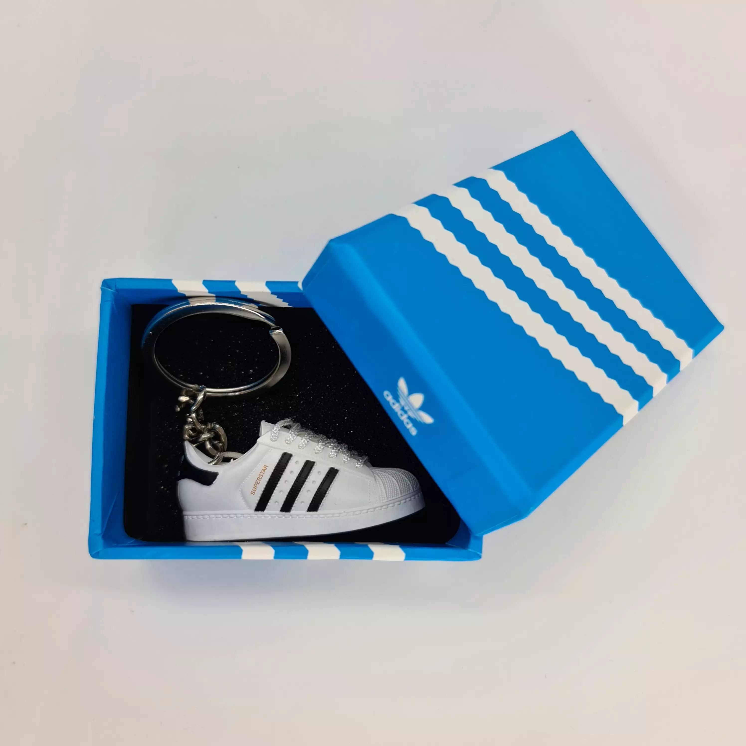 Mini Sneaker Keyring- Adi Superstar (White/Black)