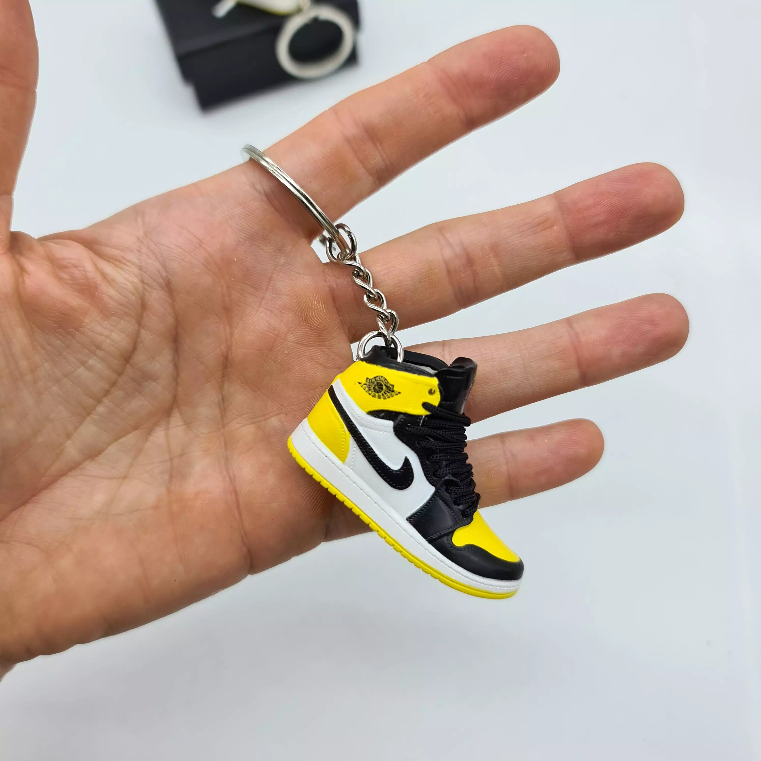 Mini Sneaker Keyring- AJ1 (Black/Yellow/White)