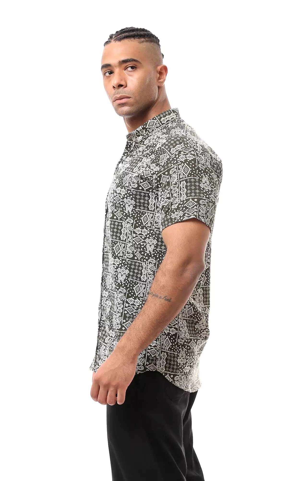 O168873 Men Short Sleeve