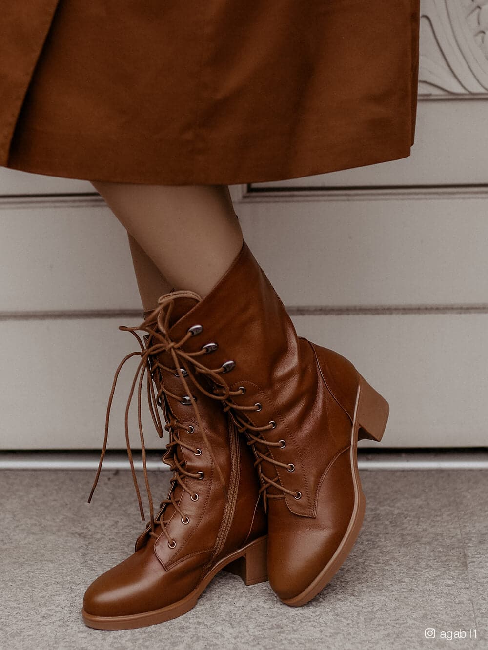 Vintage Lace-up Mid-Calf Boots