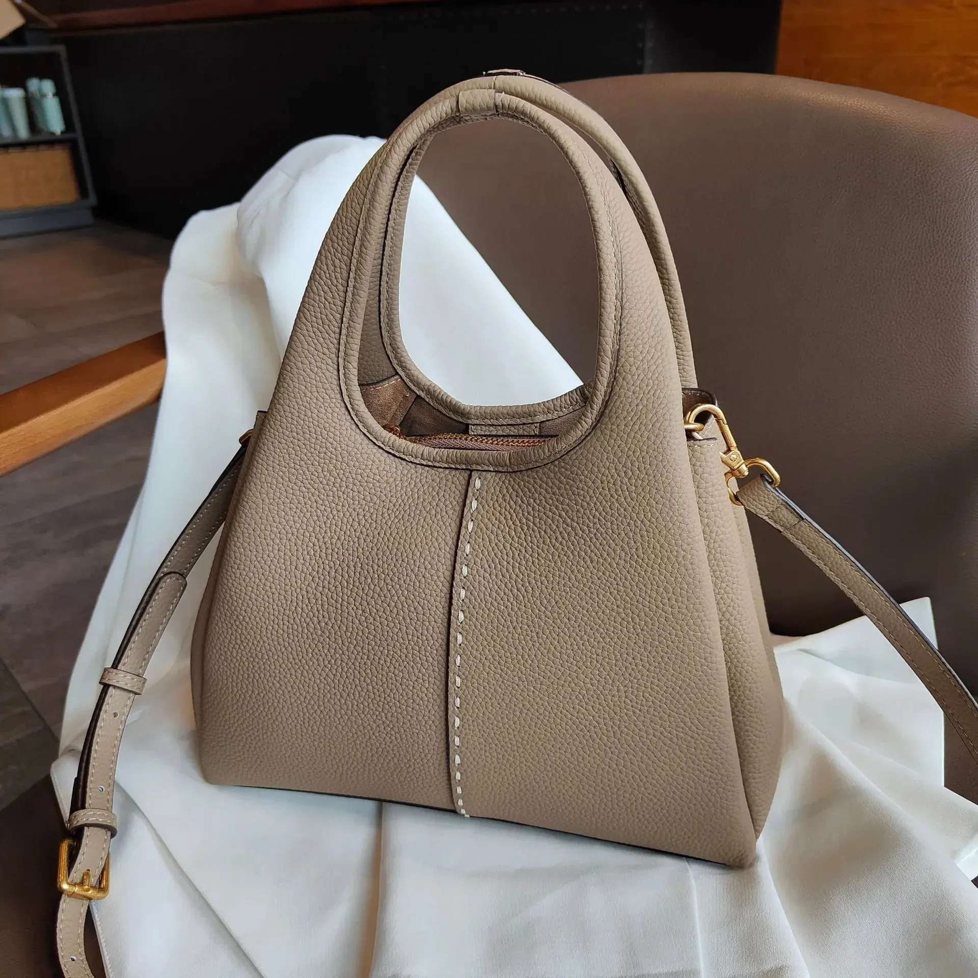 Women's Luxury Panelled Genuine Cow Leather Shoulder Handbag